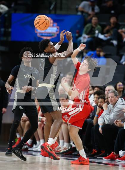 Thumbnail 1 in  St. John Bosco vs Mater Dei (Trinity-Mission League Show) photogallery.