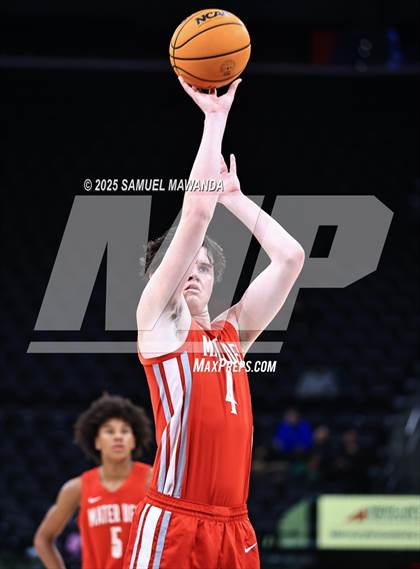 Thumbnail 2 in  St. John Bosco vs Mater Dei (Trinity-Mission League Show) photogallery.