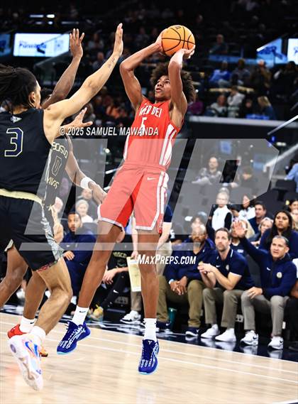 Thumbnail 2 in  St. John Bosco vs Mater Dei (Trinity-Mission League Show) photogallery.