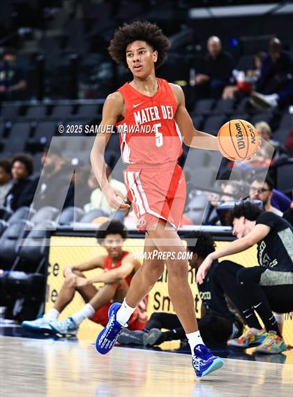 Thumbnail 2 in  St. John Bosco vs Mater Dei (Trinity-Mission League Show) photogallery.