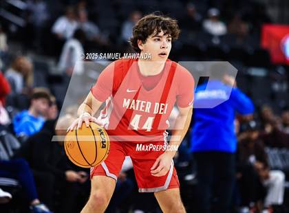 Thumbnail 1 in  St. John Bosco vs Mater Dei (Trinity-Mission League Show) photogallery.