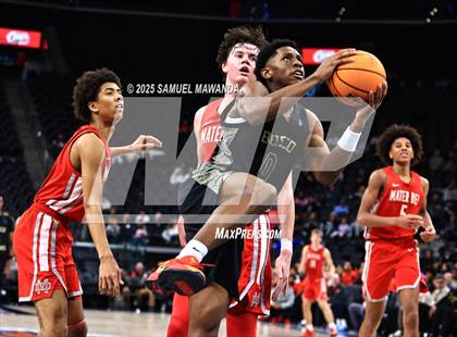 Thumbnail 2 in  St. John Bosco vs Mater Dei (Trinity-Mission League Show) photogallery.