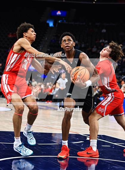 Thumbnail 1 in  St. John Bosco vs Mater Dei (Trinity-Mission League Show) photogallery.