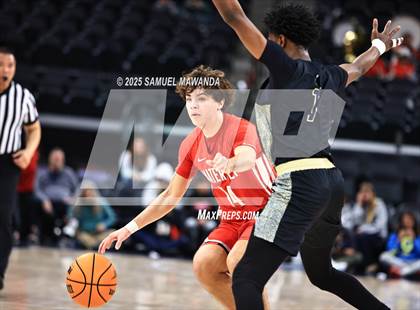 Thumbnail 2 in  St. John Bosco vs Mater Dei (Trinity-Mission League Show) photogallery.