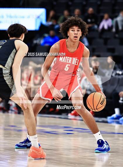 Thumbnail 3 in  St. John Bosco vs Mater Dei (Trinity-Mission League Show) photogallery.