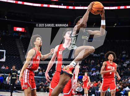 Thumbnail 3 in  St. John Bosco vs Mater Dei (Trinity-Mission League Show) photogallery.