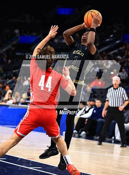 Thumbnail 1 in  St. John Bosco vs Mater Dei (Trinity-Mission League Show) photogallery.