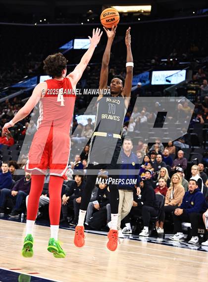 Thumbnail 2 in  St. John Bosco vs Mater Dei (Trinity-Mission League Show) photogallery.