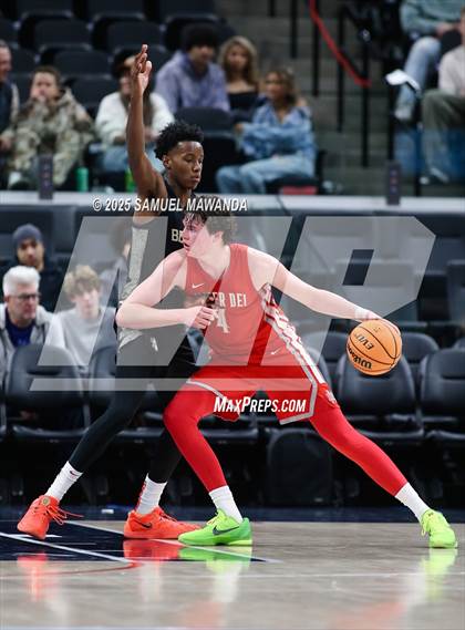 Thumbnail 2 in  St. John Bosco vs Mater Dei (Trinity-Mission League Show) photogallery.