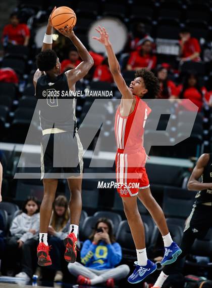 Thumbnail 3 in  St. John Bosco vs Mater Dei (Trinity-Mission League Show) photogallery.