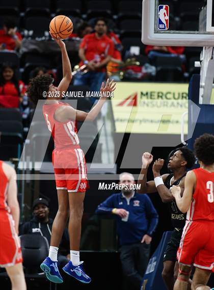 Thumbnail 1 in  St. John Bosco vs Mater Dei (Trinity-Mission League Show) photogallery.