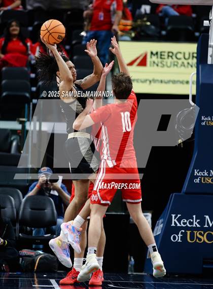 Thumbnail 1 in  St. John Bosco vs Mater Dei (Trinity-Mission League Show) photogallery.