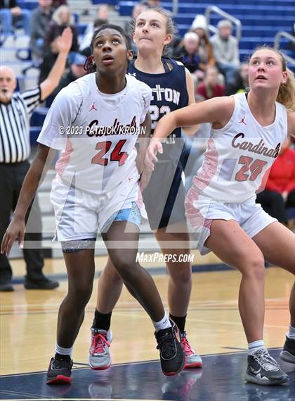 Thumbnail 3 in Seattle Academy vs Seton Catholic  (Opening Round) photogallery.