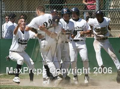 Thumbnail 2 in Mariposa vs Central Catholic (D5 Section Final) photogallery.