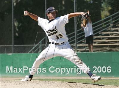 Thumbnail 2 in Mariposa vs Central Catholic (D5 Section Final) photogallery.