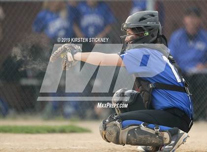 Thumbnail 3 in Marist vs Geneva (IHSA 4A Super Sectional Final) photogallery.