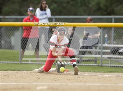 Thumbnail 3 in Marist vs Geneva (IHSA 4A Super Sectional Final) photogallery.