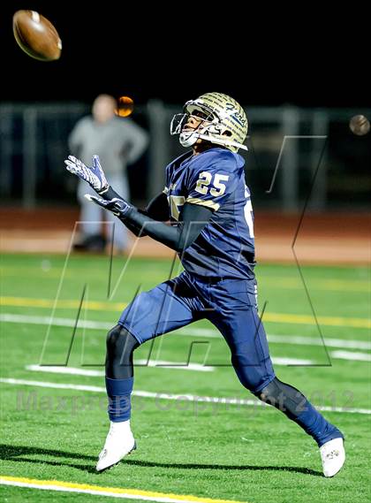 Thumbnail 3 in Del Oro vs. Elk Grove (CIF SJS D2 Semifinal) photogallery.