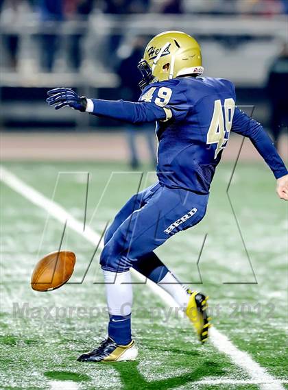 Thumbnail 1 in Del Oro vs. Elk Grove (CIF SJS D2 Semifinal) photogallery.