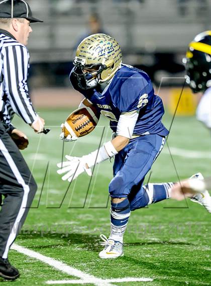 Thumbnail 3 in Del Oro vs. Elk Grove (CIF SJS D2 Semifinal) photogallery.