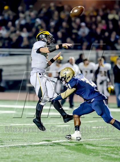 Thumbnail 1 in Del Oro vs. Elk Grove (CIF SJS D2 Semifinal) photogallery.