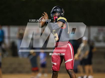 Thumbnail 2 in Chaminade @ Oaks Christian photogallery.