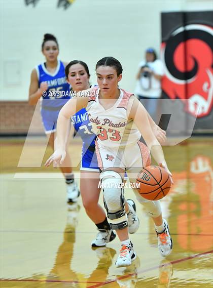 Thumbnail 2 in Stamford vs. Petrolia (UIL 2A Region II Bi-District) photogallery.