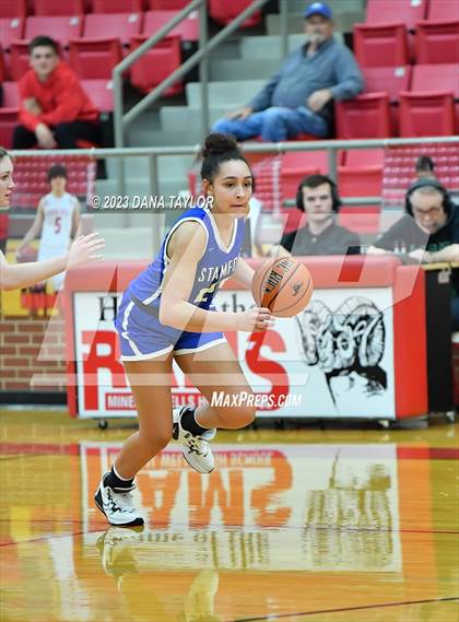 Thumbnail 2 in Stamford vs. Petrolia (UIL 2A Region II Bi-District) photogallery.