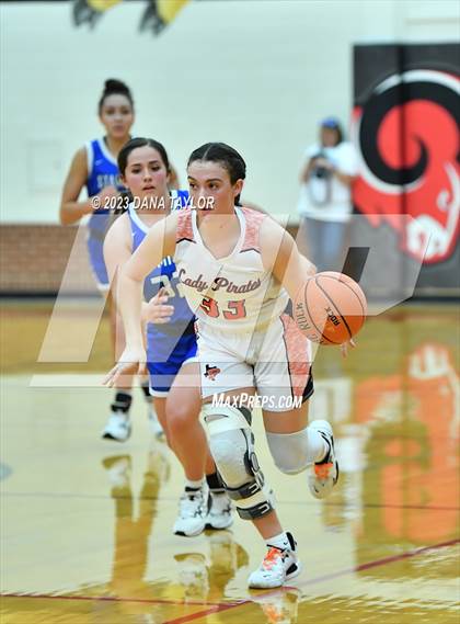 Thumbnail 3 in Stamford vs. Petrolia (UIL 2A Region II Bi-District) photogallery.