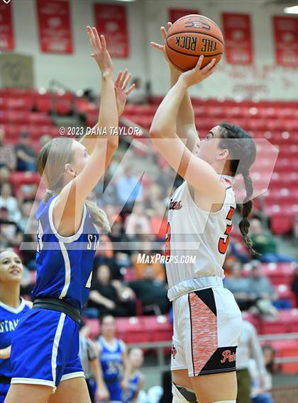 Thumbnail 1 in Stamford vs. Petrolia (UIL 2A Region II Bi-District) photogallery.