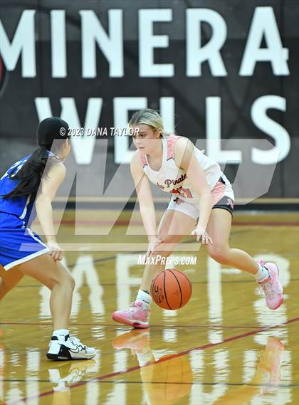 Thumbnail 2 in Stamford vs. Petrolia (UIL 2A Region II Bi-District) photogallery.