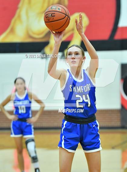 Thumbnail 3 in Stamford vs. Petrolia (UIL 2A Region II Bi-District) photogallery.