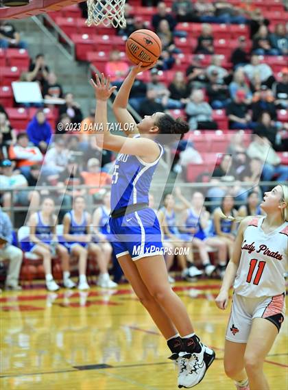 Thumbnail 1 in Stamford vs. Petrolia (UIL 2A Region II Bi-District) photogallery.