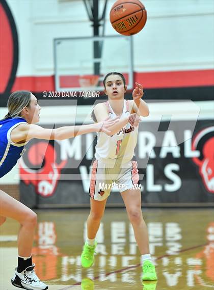 Thumbnail 1 in Stamford vs. Petrolia (UIL 2A Region II Bi-District) photogallery.