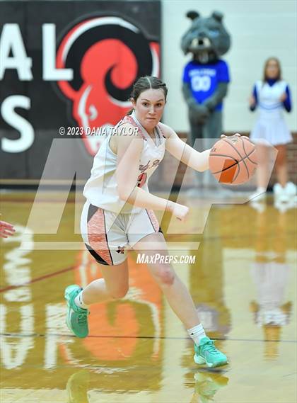 Thumbnail 3 in Stamford vs. Petrolia (UIL 2A Region II Bi-District) photogallery.