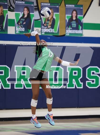 Thumbnail 1 in Myers Park @ Weddington photogallery.