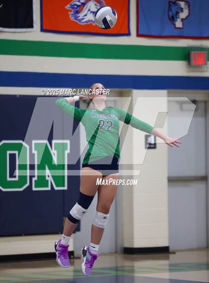 Thumbnail 1 in Myers Park @ Weddington photogallery.