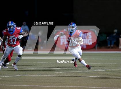 Thumbnail 3 in Mustang @ Moore photogallery.