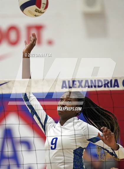 Thumbnail 2 in George C. Marshall vs. Forest Park photogallery.