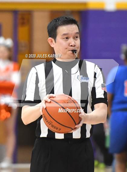 Thumbnail 3 in Bishop Gorman vs Durango photogallery.