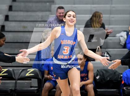 Thumbnail 3 in Bishop Gorman vs Durango photogallery.