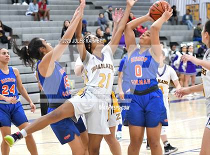 Thumbnail 1 in Bishop Gorman vs Durango photogallery.