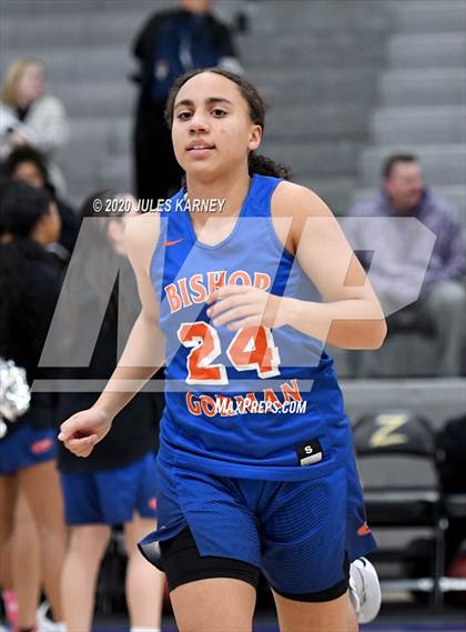 Thumbnail 1 in Bishop Gorman vs Durango photogallery.