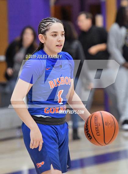 Thumbnail 3 in Bishop Gorman vs Durango photogallery.