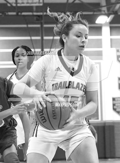 Thumbnail 1 in Bishop Gorman vs Durango photogallery.