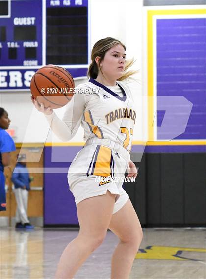Thumbnail 1 in Bishop Gorman vs Durango photogallery.