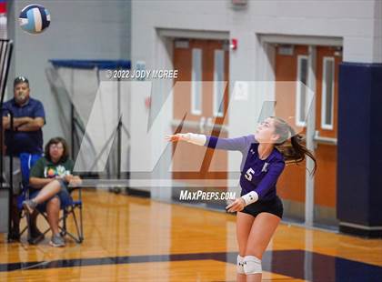 Thumbnail 1 in DeSoto Central @ Lewisburg photogallery.