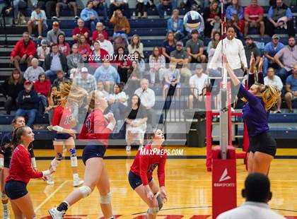 Thumbnail 1 in DeSoto Central @ Lewisburg photogallery.