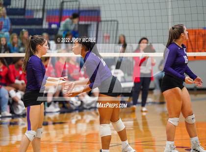 Thumbnail 1 in DeSoto Central @ Lewisburg photogallery.