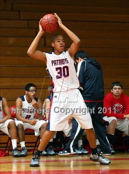Thumbnail 2 in Liberty vs. North Torrance (Sea Hawk Classic)  photogallery.